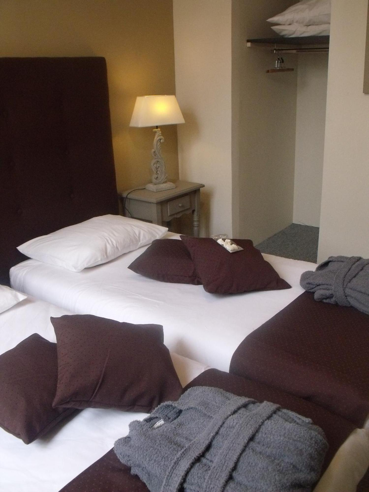 Relais Saint Louis, Logis Hotell Belleme Exteriör bild